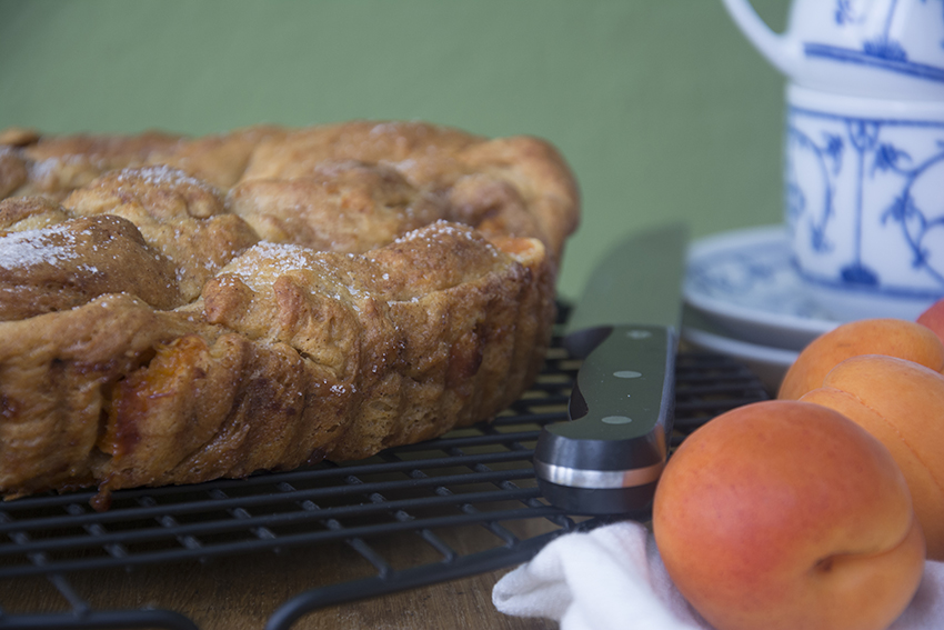 Verdrehte Köstlichkeit… Aprikosen-Pinwheel mit Kardamom und Zimt